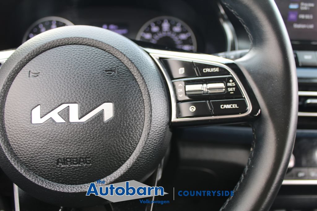 Used 2023 Kia Seltos S w/ Navigation Package AWD/4WD image 11