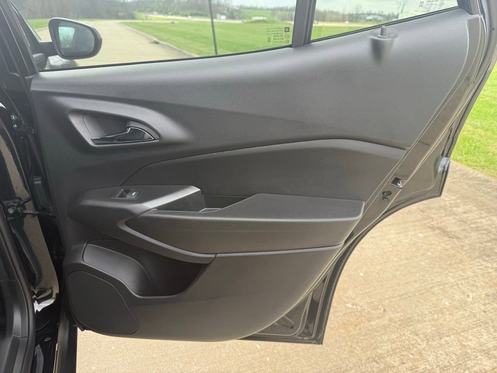 New 2026 Chevrolet Trax LT image 14