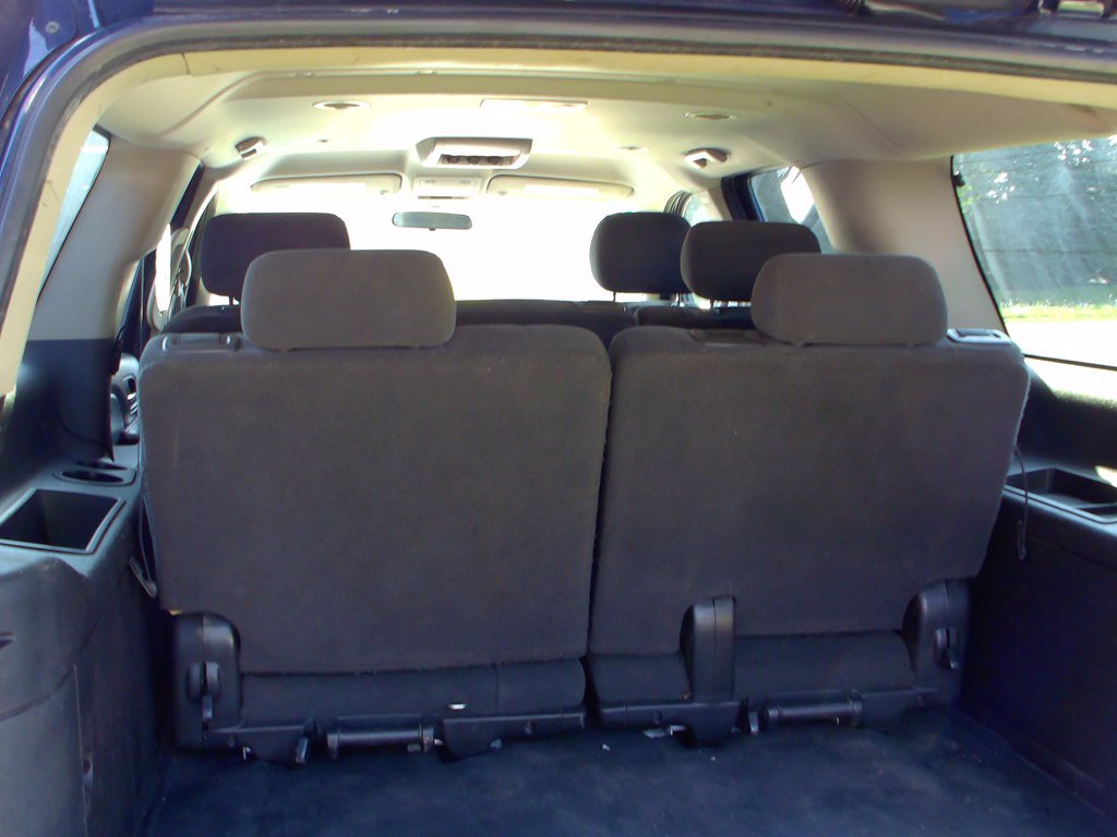 Used 2009 Chevrolet Suburban LS w/ Skid Plate Package AWD/4WD image 14