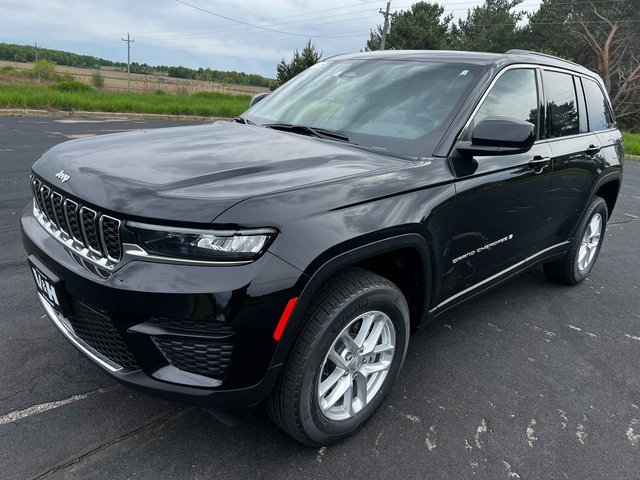 New 2025 Jeep Grand Cherokee Laredo X w/ Luxury Tech Group I image 9