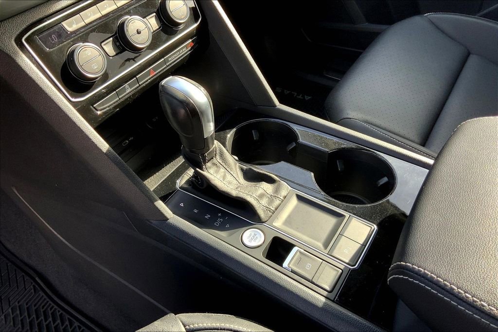 Used 2023 Volkswagen Atlas SE w/ Panoramic Sunroof Package image 15