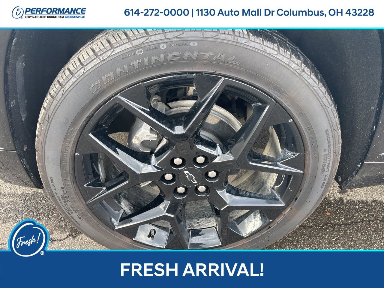 Used 2025 Chevrolet Traverse RS image 11