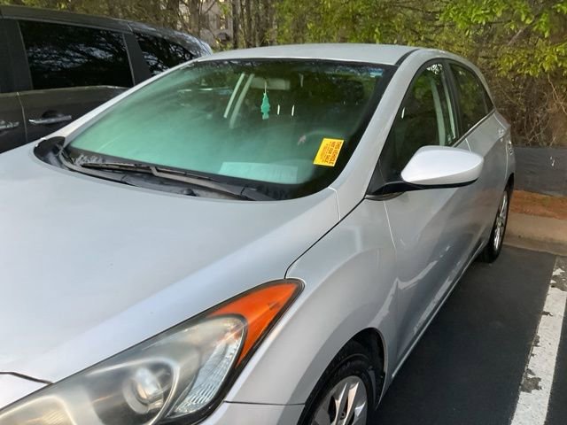 Used 2017 Hyundai Elantra GT image 10