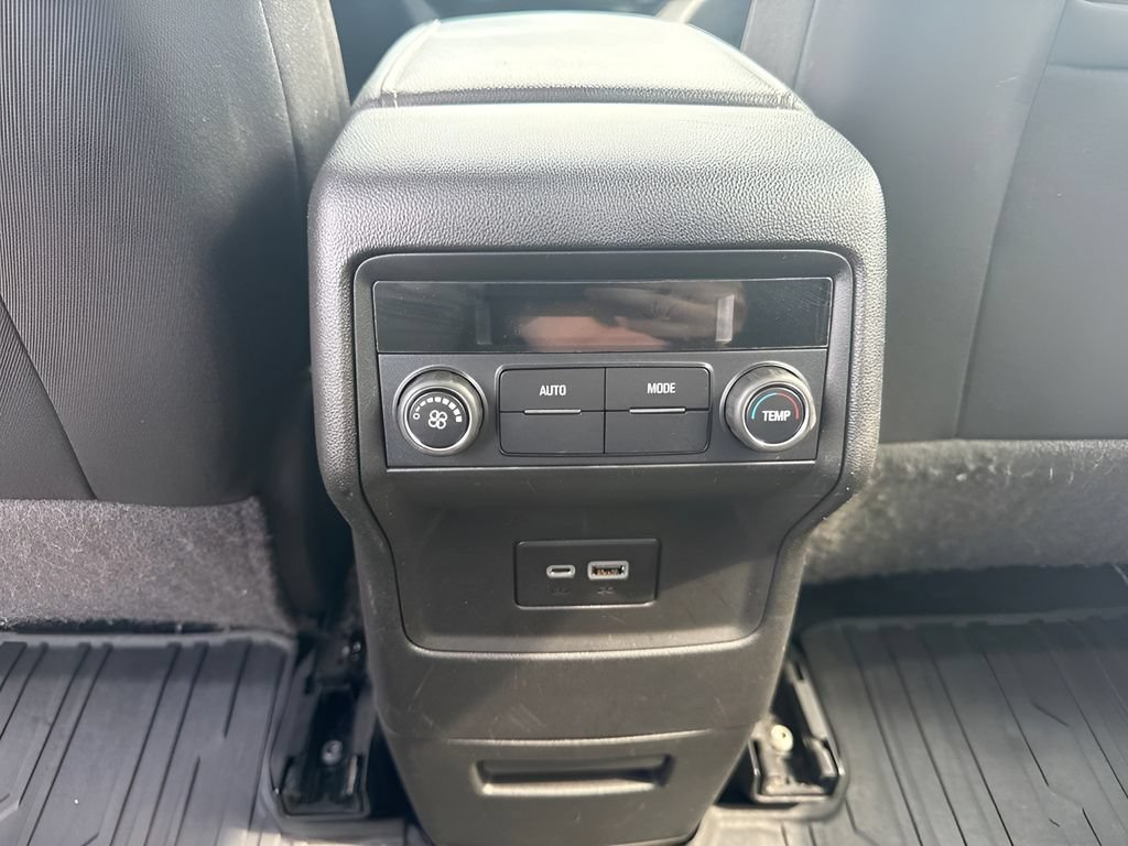 Used 2020 GMC Acadia SLE w/ LPO, Floor Liner Package FWD image 11