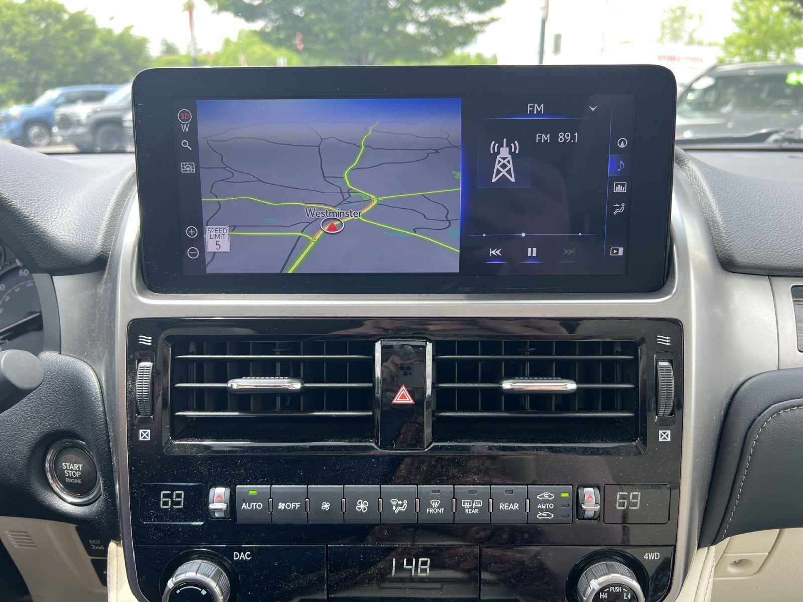 Used 2023 Lexus GX 460 Premium w/ Premium Package AWD/4WD image 21