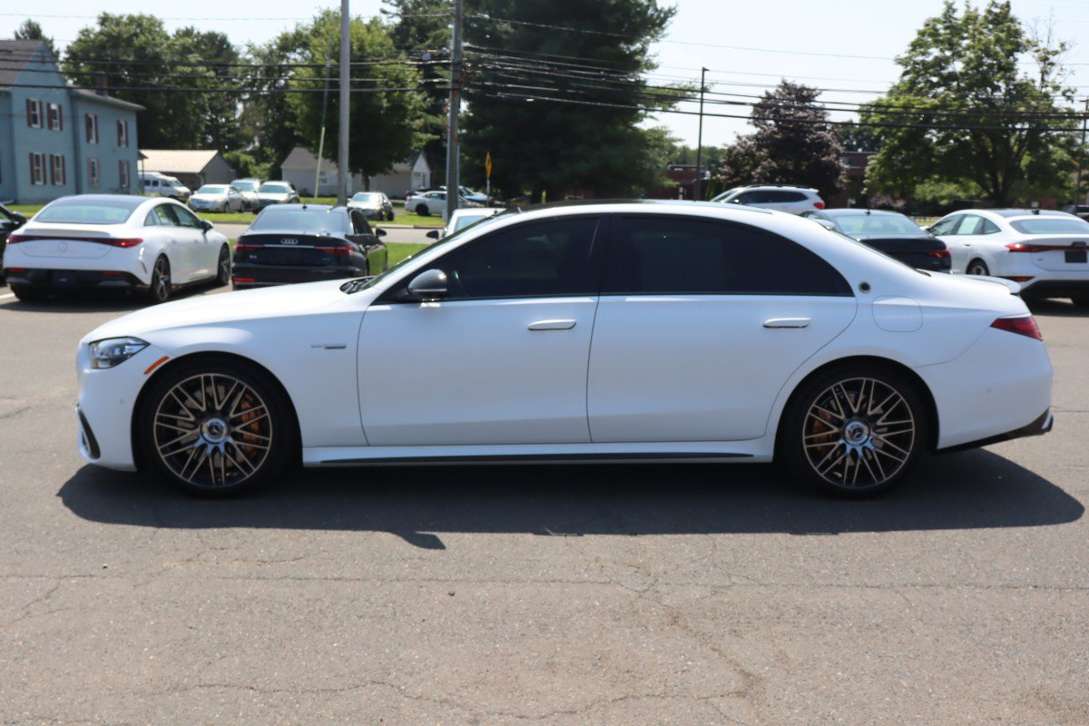 Used 2024 Mercedes-Benz S 63 AMG S w/ Carbon Fiber Exterior Package image 8