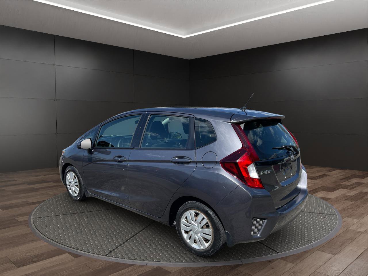 Used 2017 Honda Fit LX image 6