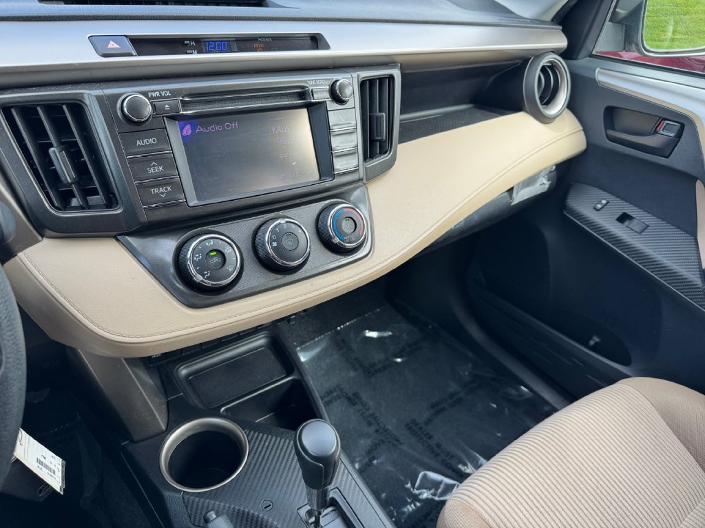Used 2013 Toyota RAV4 LE AWD/4WD image 29