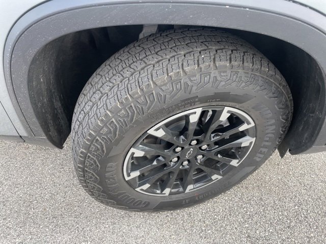 Used 2025 Chevrolet Traverse Z71 w/ Driver Confidence Package image 21