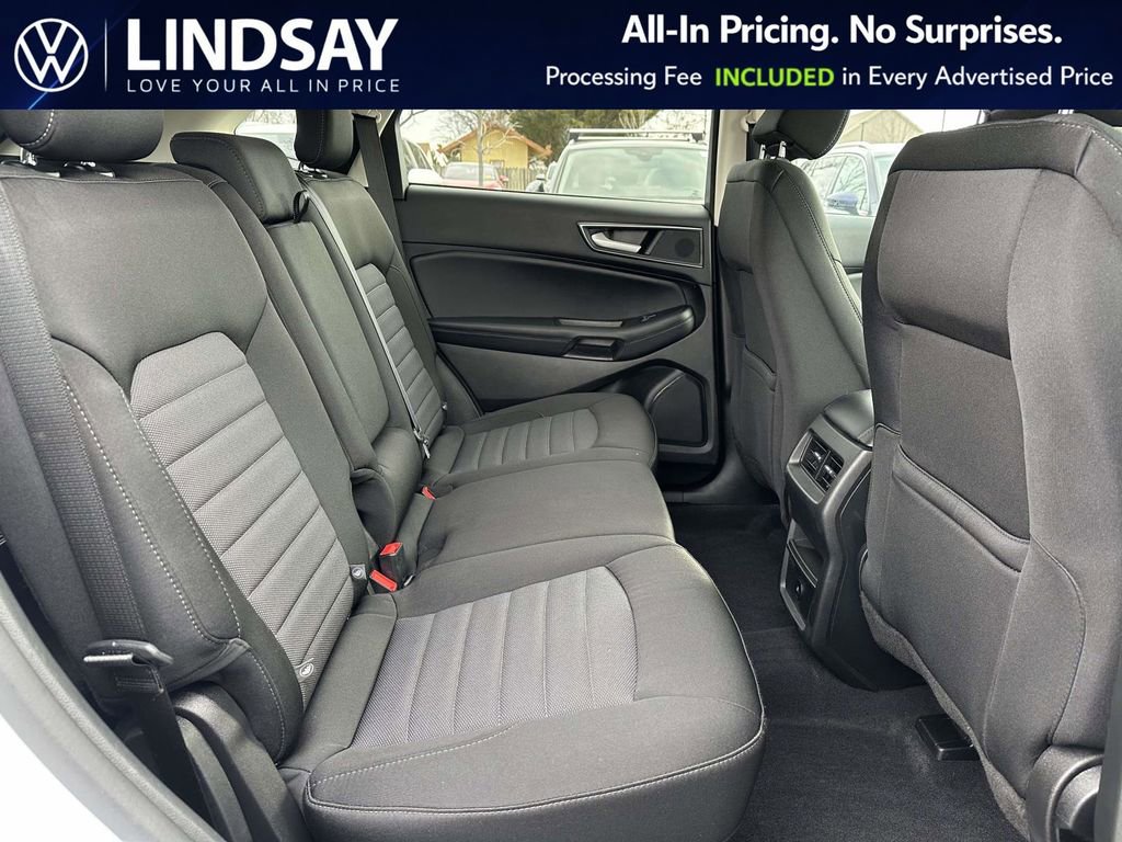 Used 2024 Ford Edge SE w/ Black Appearance Package AWD/4WD image 13