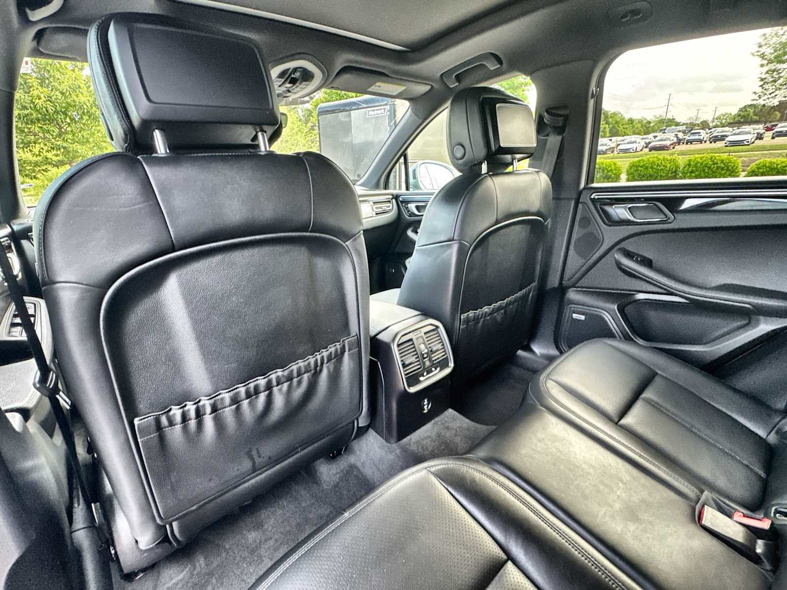 Used 2020 Porsche Macan image 18