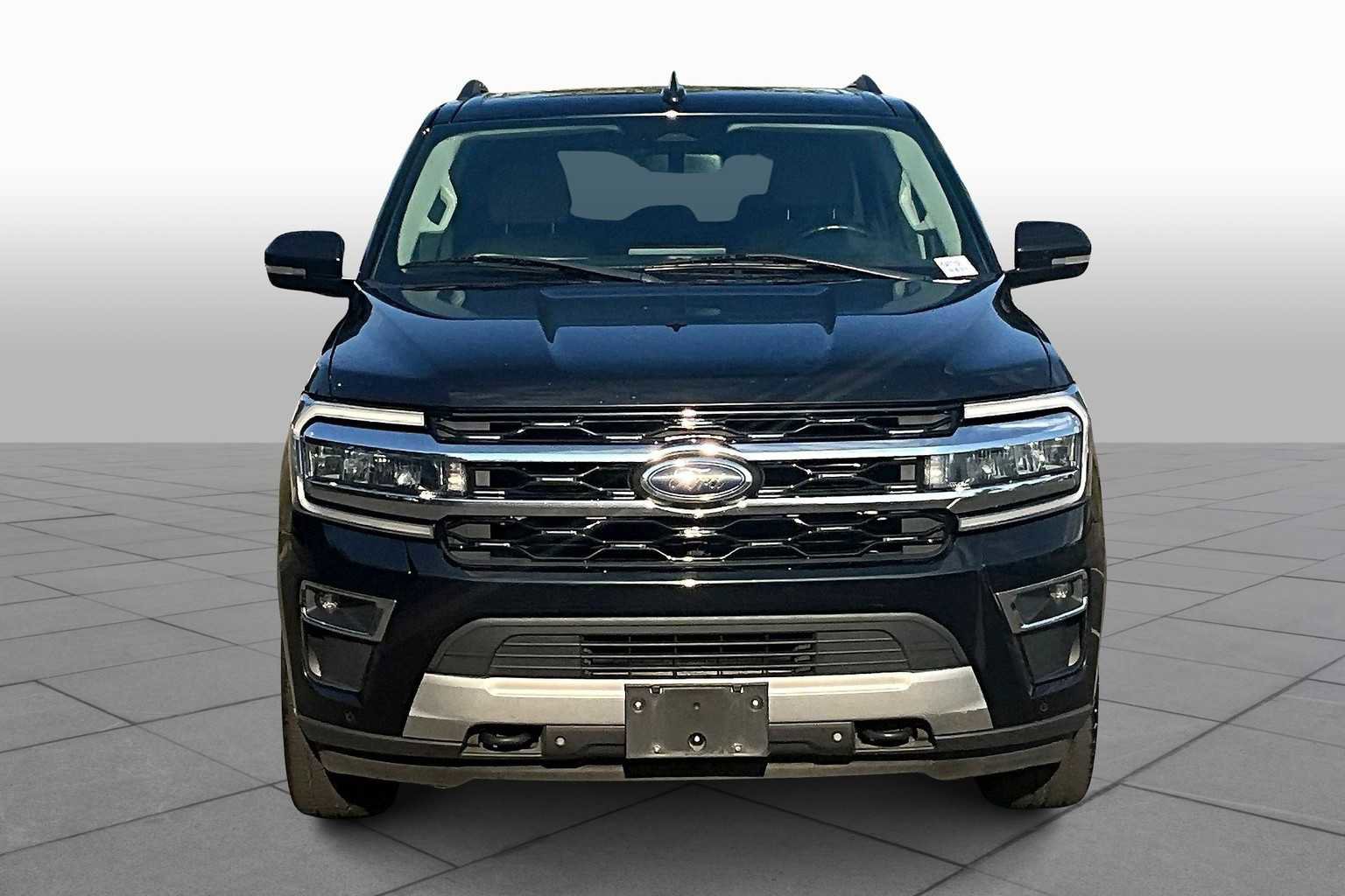 Used 2023 Ford Expedition Limited image 5