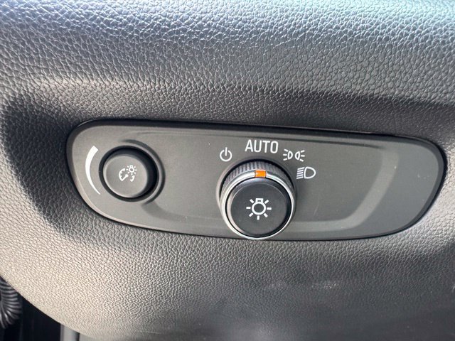 Used 2022 Chevrolet Traverse High Country AWD/4WD image 29