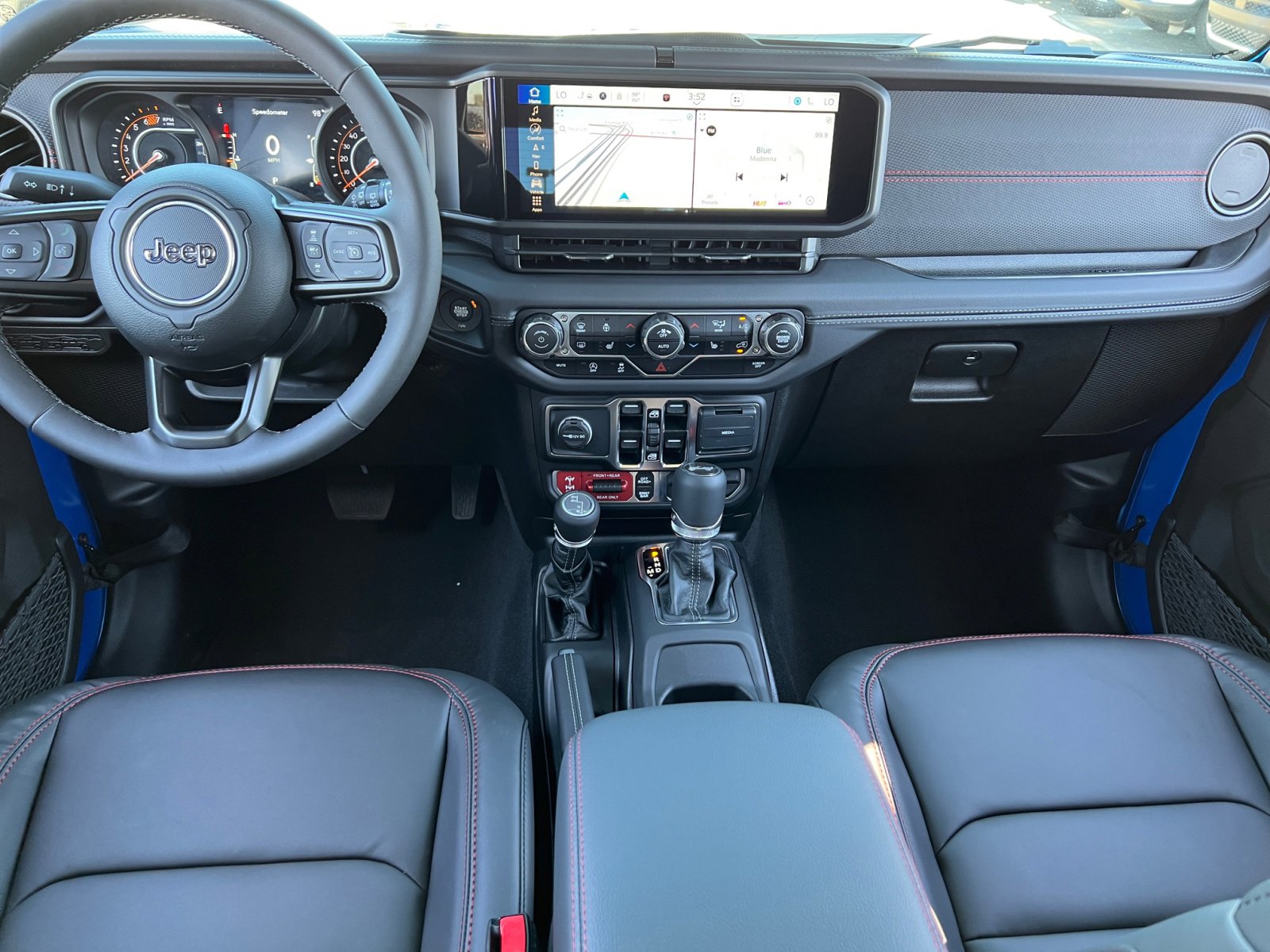 New 2025 Jeep Wrangler Unlimited Rubicon w/ Steel Bumper Group image 20