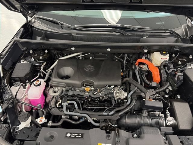 Certified 2024 Toyota RAV4 LE AWD/4WD image 24