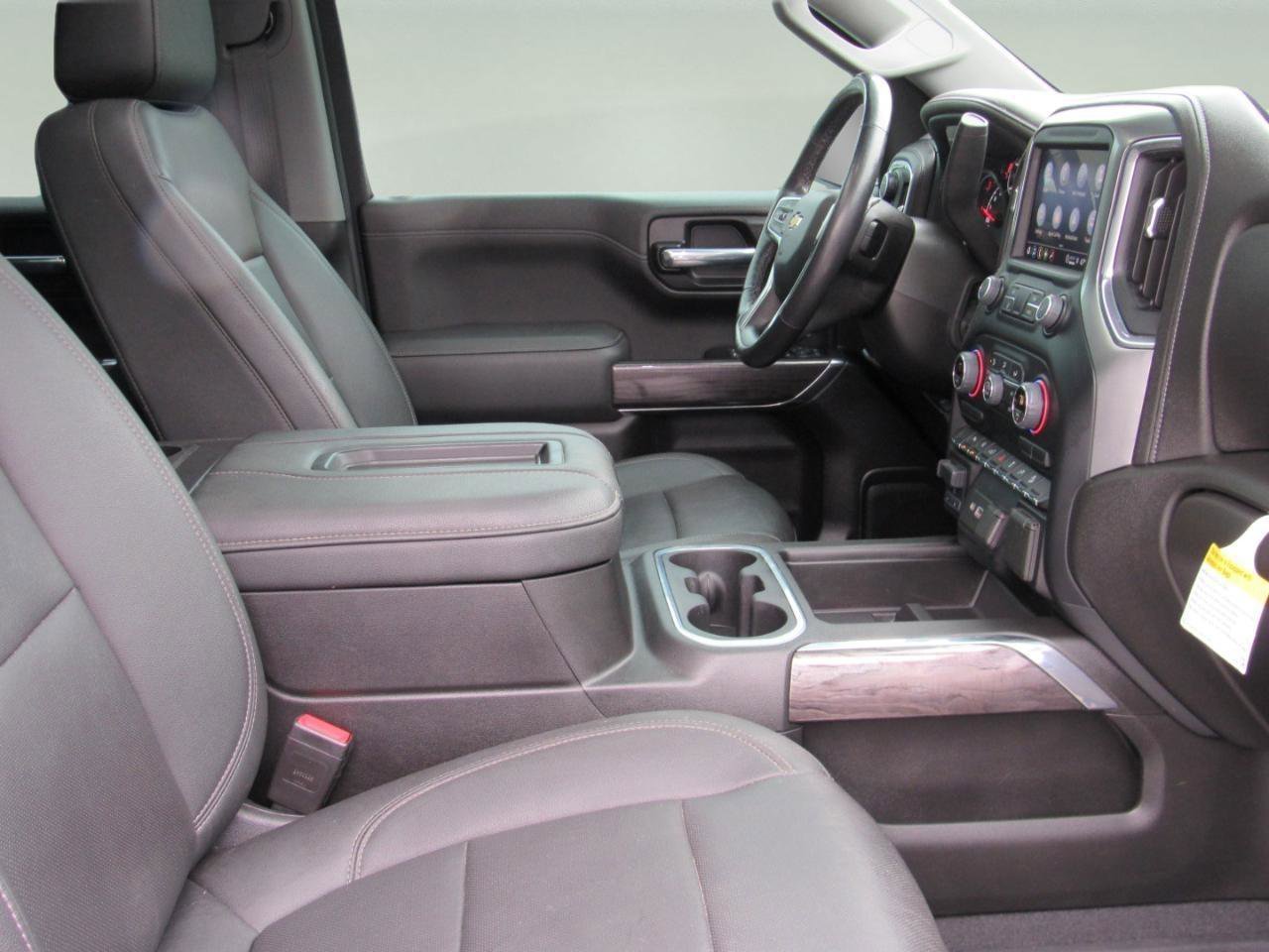 Used 2022 Chevrolet Silverado 1500 LTZ AWD/4WD image 35
