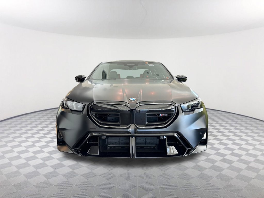 New 2027 BMW M5 w/ Executive Package AWD/4WD image 2