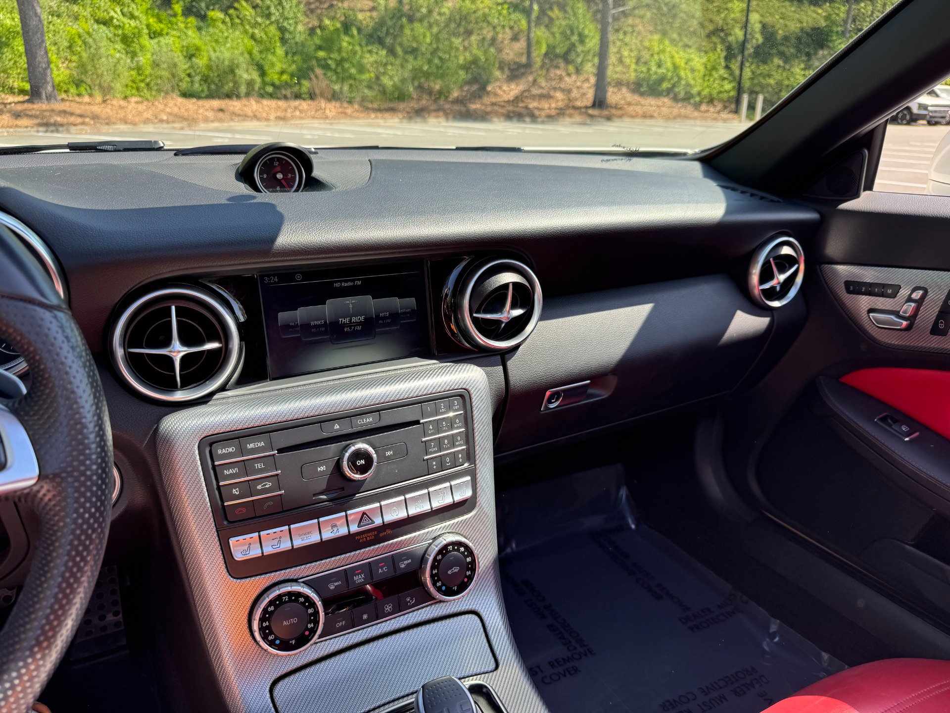Used 2020 Mercedes-Benz SLC 300 image 37