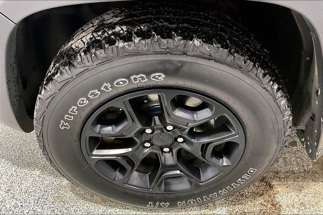 Used 2021 Jeep Cherokee Trailhawk w/ Sun & Sound Group image 33