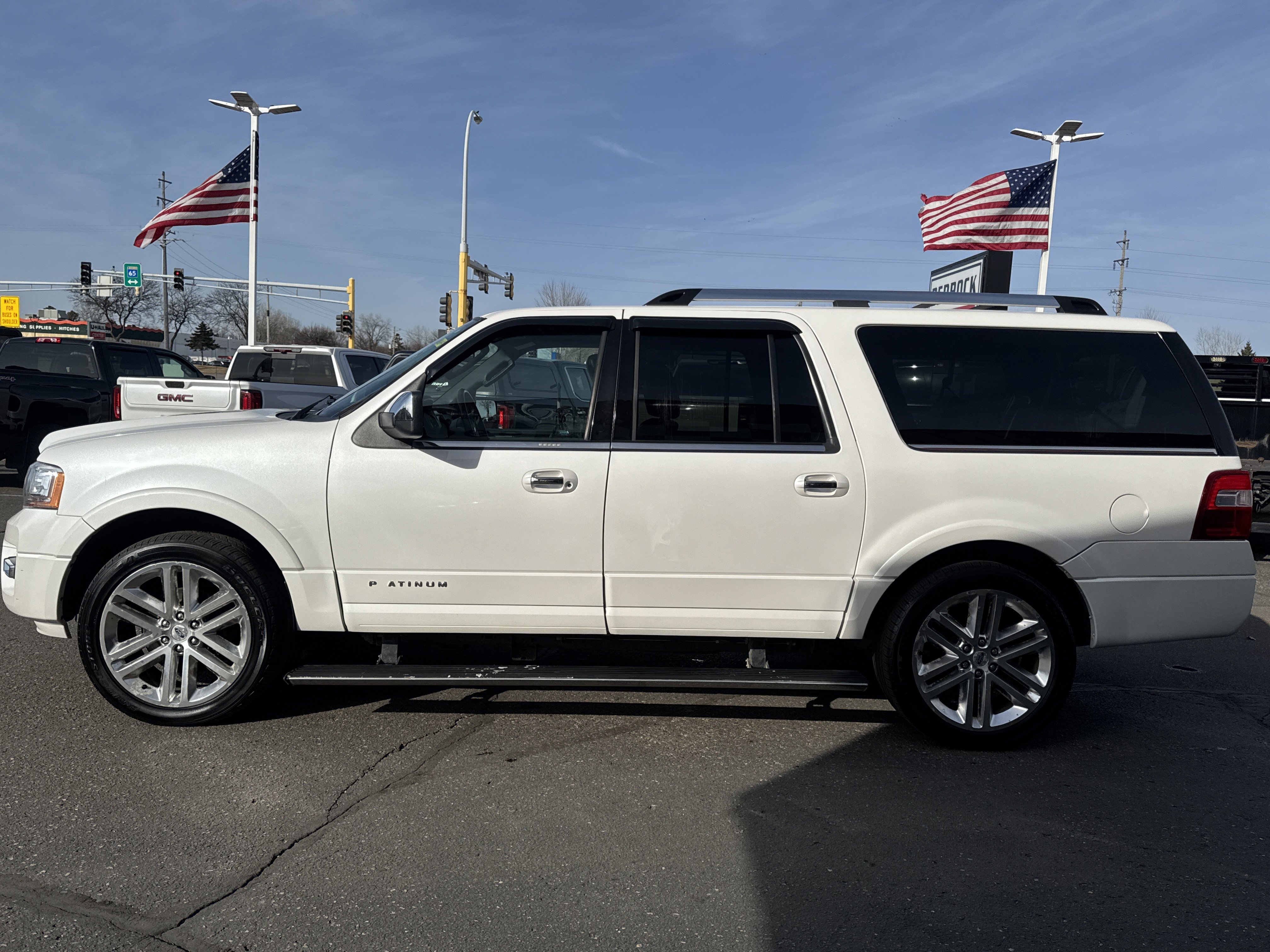 Used 2015 Ford Expedition EL Platinum image 4