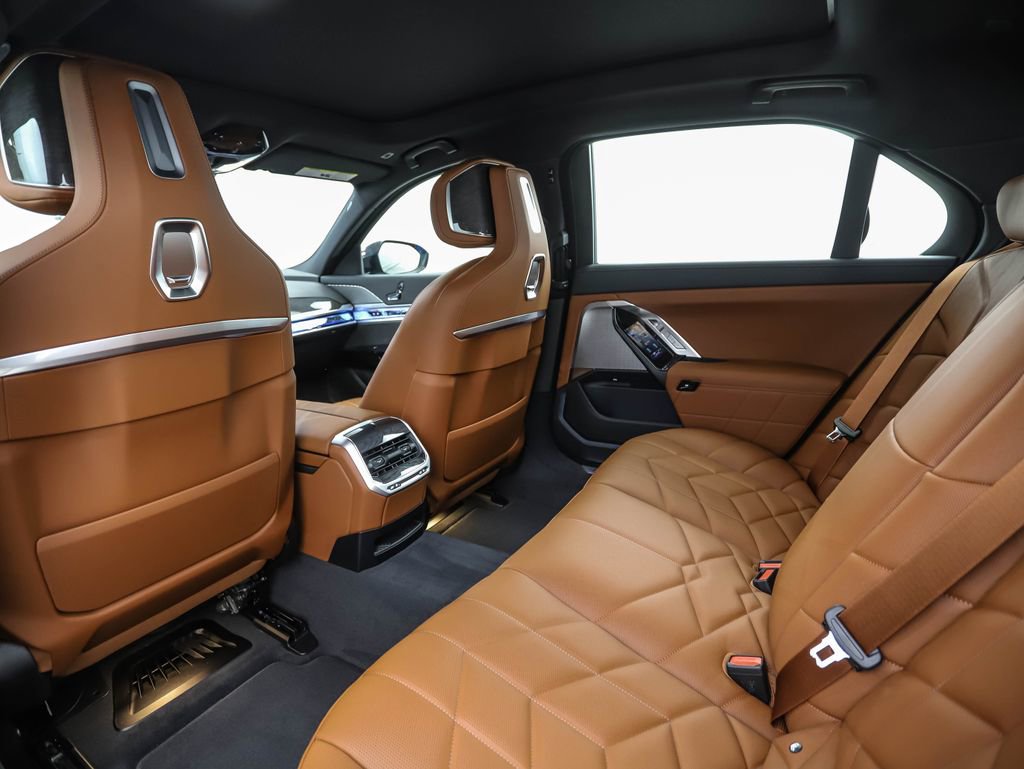 New 2026 BMW 740i xDrive image 22