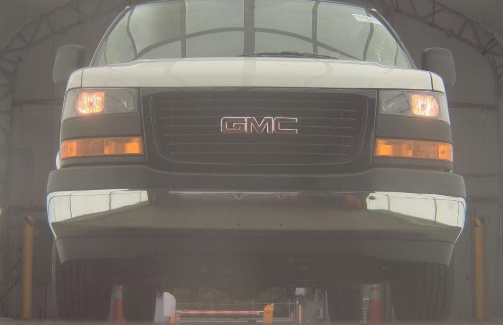 Used 2024 GMC Savana 2500 w/ Driver Convenience Package RWD image 2