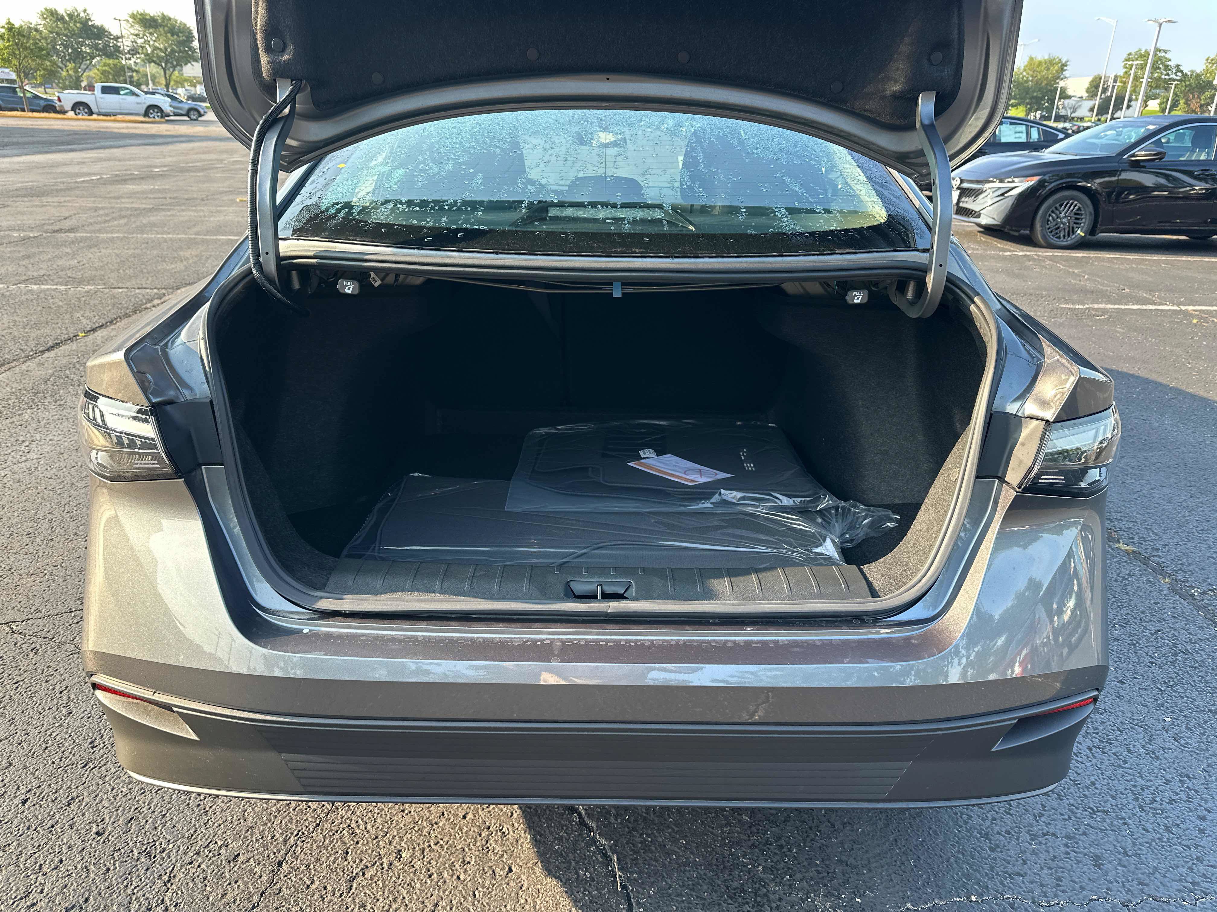 New 2027 Nissan Sentra SV FWD image 15