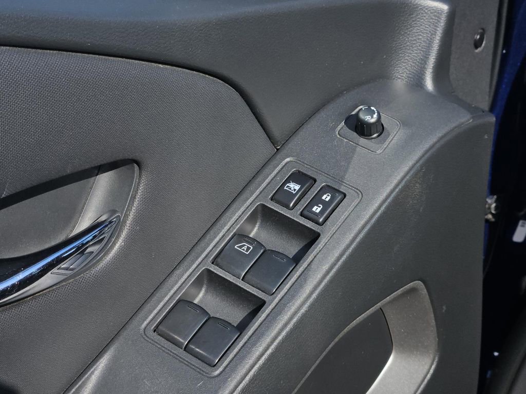 Used 2022 Nissan Frontier SV w/ Technology Package image 25