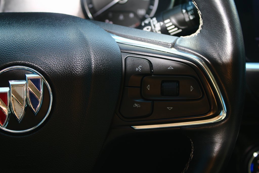 Used 2021 Buick Encore GX Essence image 15