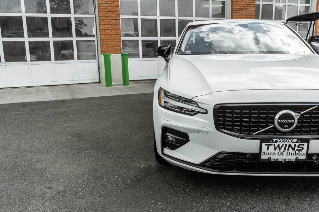 Used 2023 Volvo S60 B5 Plus w/ Climate Package AWD/4WD image 33