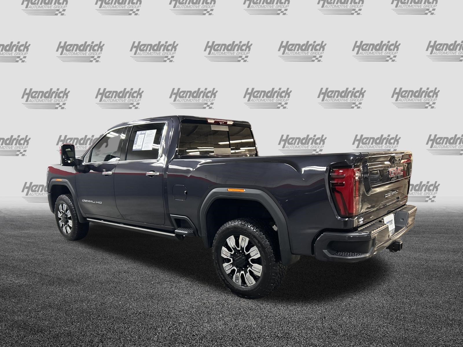 Used 2026 GMC Sierra 2500 Denali w/ Denali Reserve Package AWD/4WD image 8