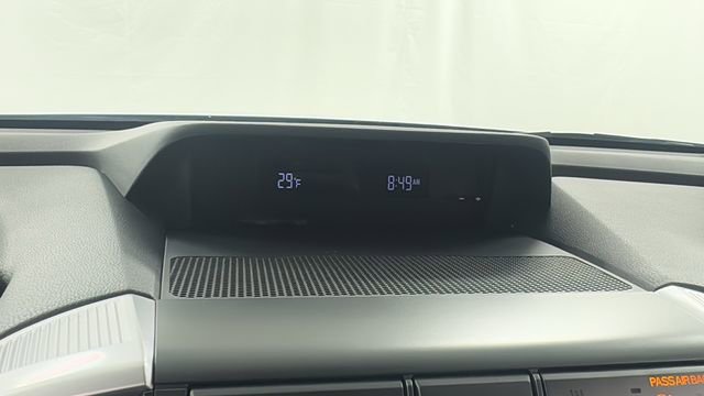 Used 2021 Subaru Ascent Premium w/ Convenience Package image 26