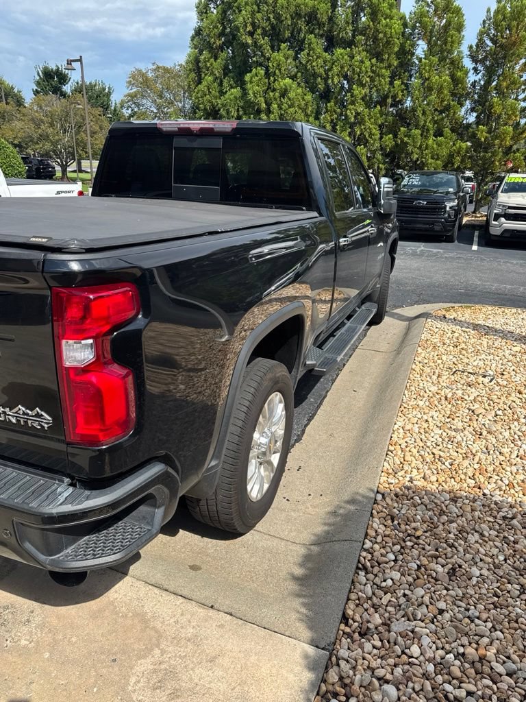 Used 2022 Chevrolet Silverado 3500 High Country AWD/4WD image 4