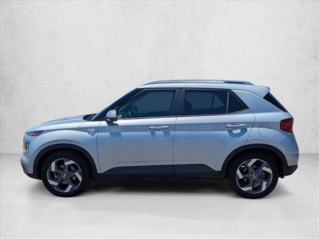 Used 2022 Hyundai Venue SEL FWD image 9