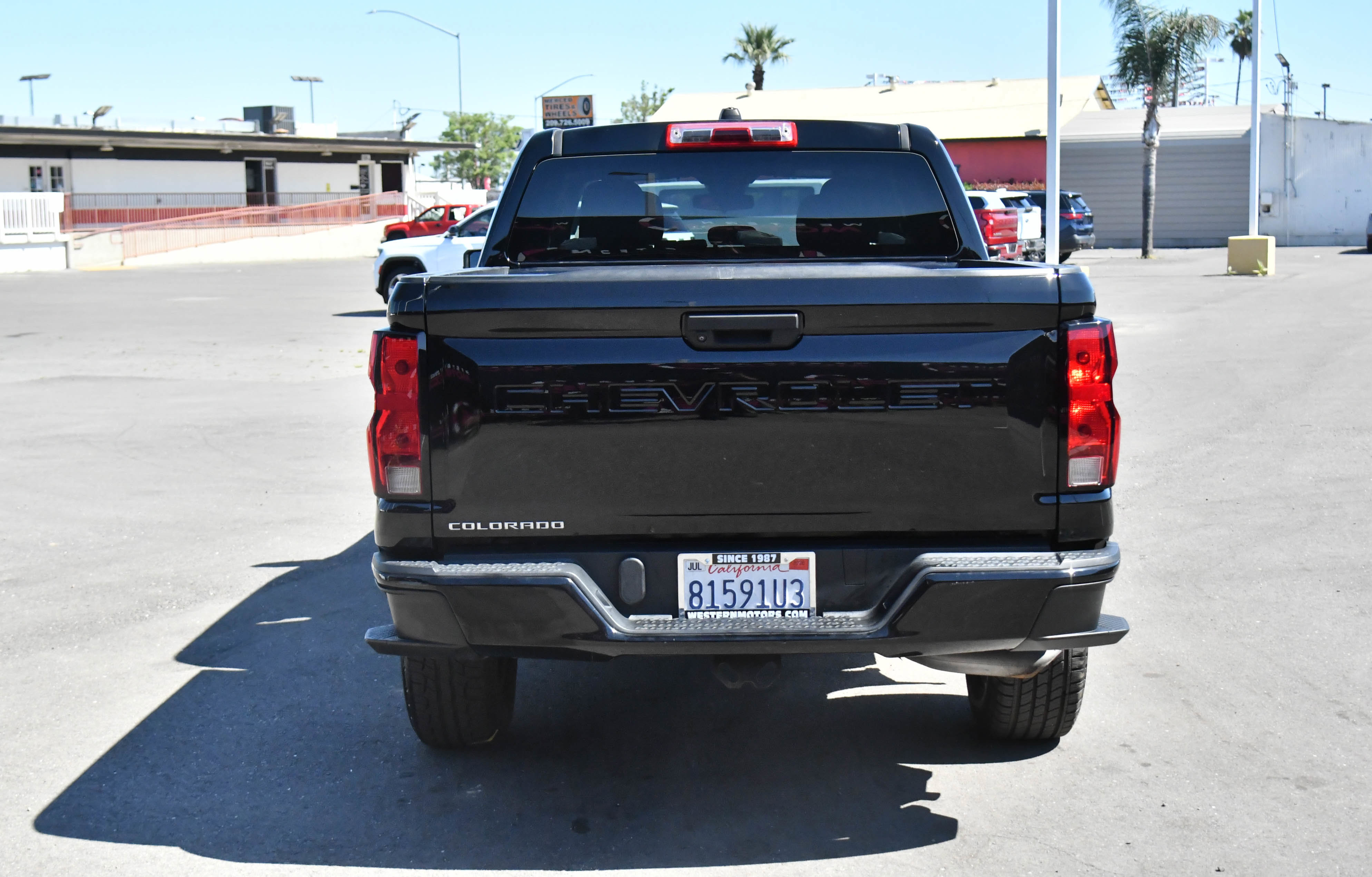 Used 2023 Chevrolet Colorado W/T image 7