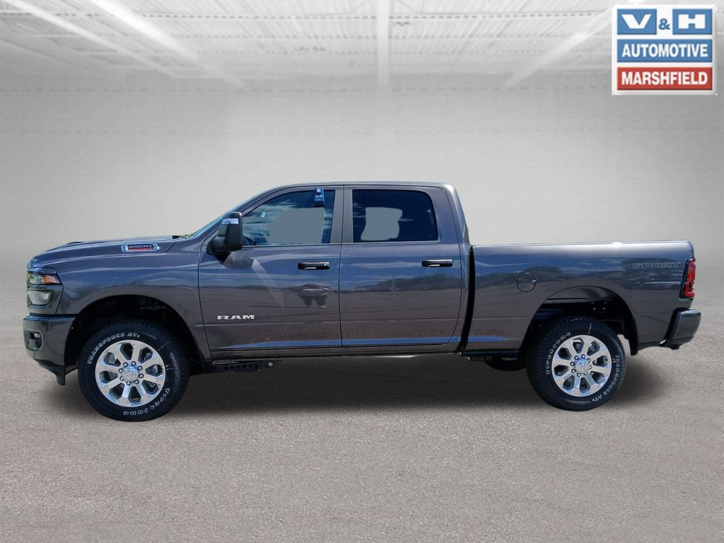 New 2026 RAM 2500 Big Horn AWD/4WD image 4
