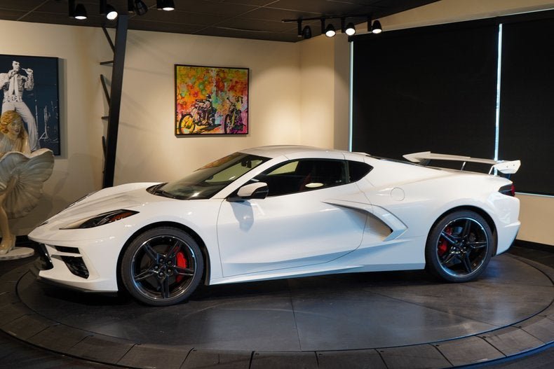 Used 2023 Chevrolet Corvette Stingray Premium Cpe w/ Z51 Performance Package RWD image 3