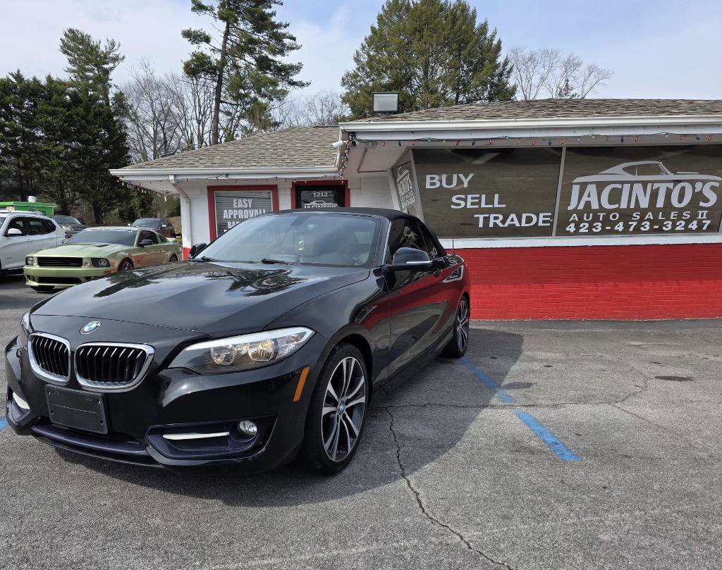Used 2015 BMW 228i Convertible image 1