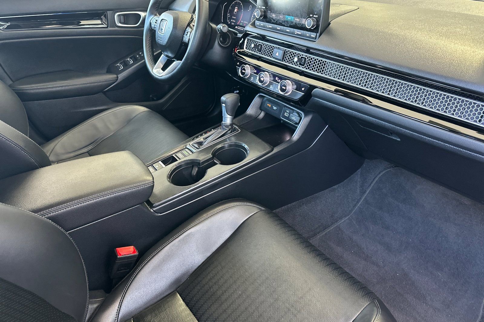 Certified 2024 Honda Civic EX-L image 16