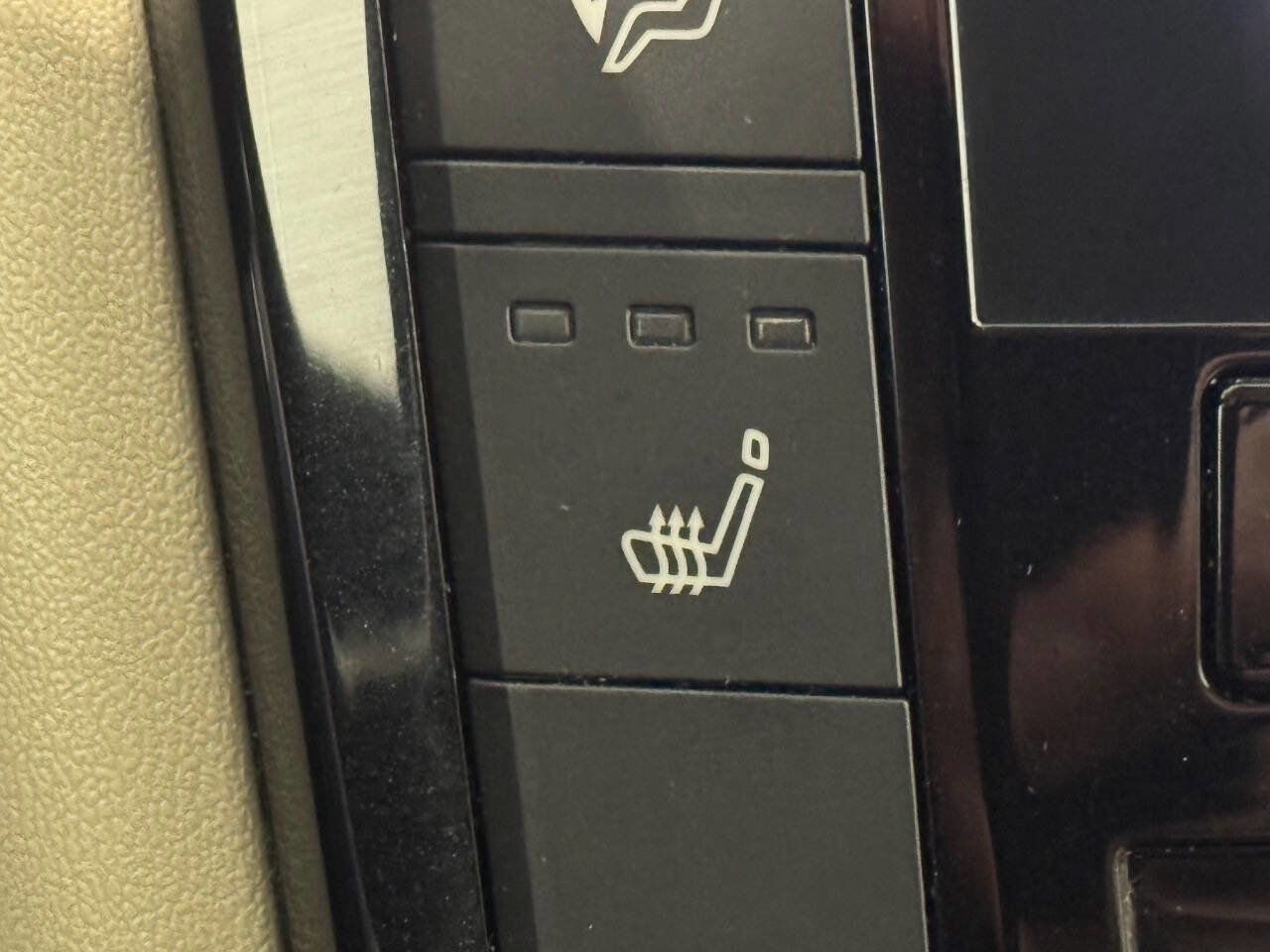 Used 2019 INFINITI QX50 Essential w/ Premium Heat Package image 41