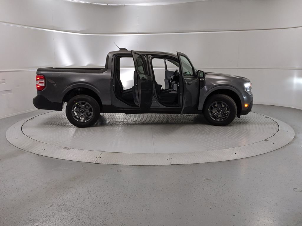 New 2025 Ford Maverick XLT w/ Equipment Group 302A image 8