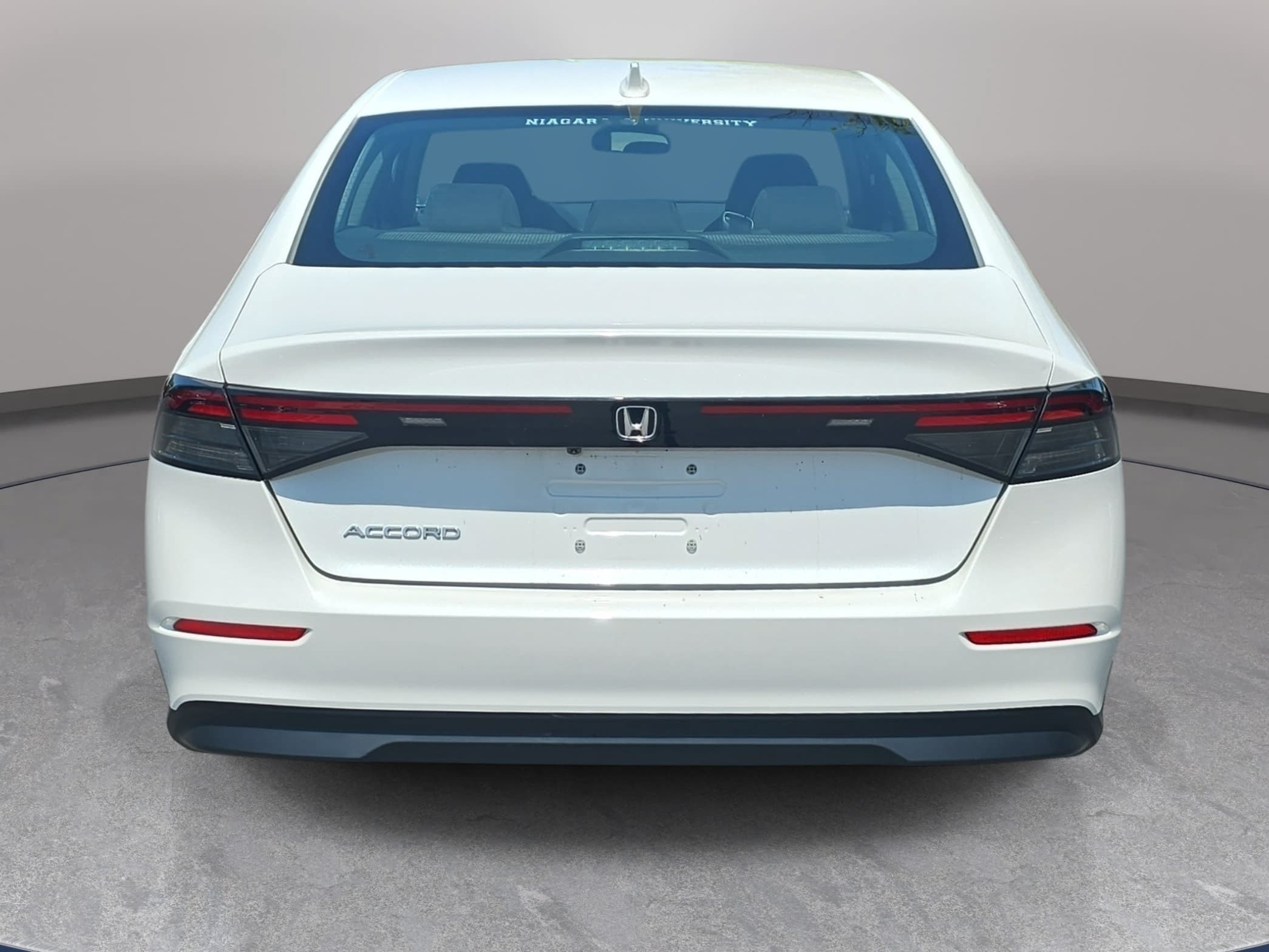 Used 2023 Honda Accord EX image 6