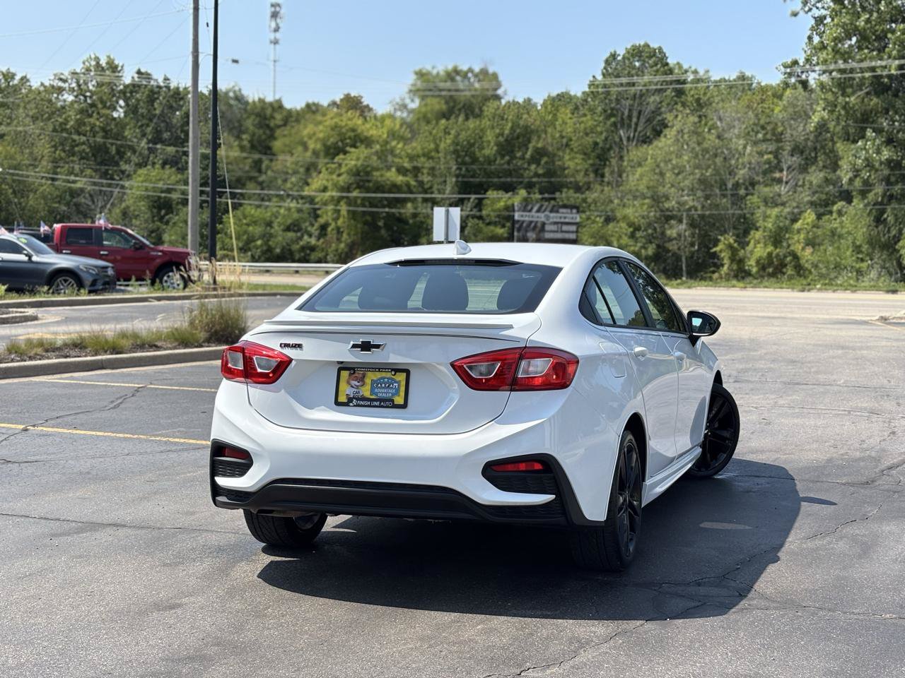 Used 2017 Chevrolet Cruze LT w/ Redline Edition FWD image 8