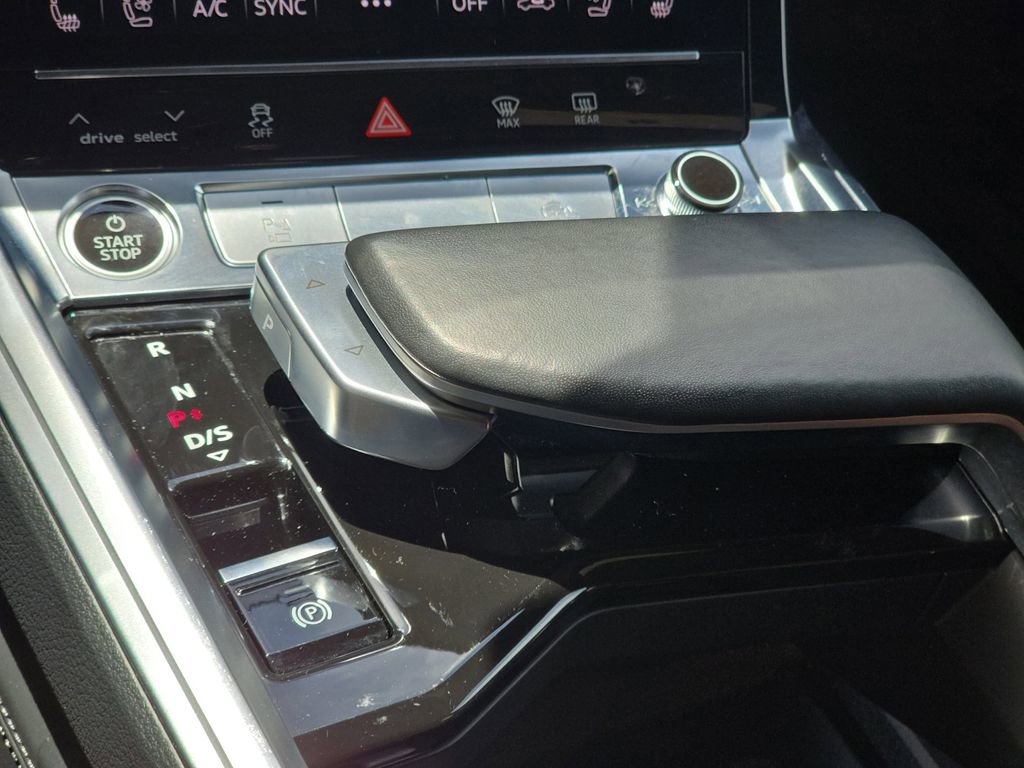 Used 2023 Audi e-tron Prestige w/ Prestige Package image 20