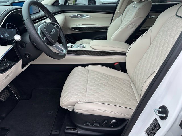 Used 2025 Genesis GV70 3.5T Sport w/ Sport Prestige Package AWD/4WD image 21