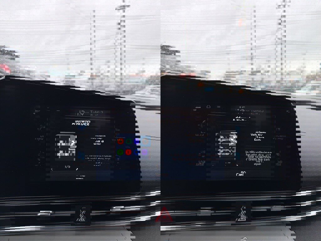 Certified 2022 Hyundai Elantra Limited image 24