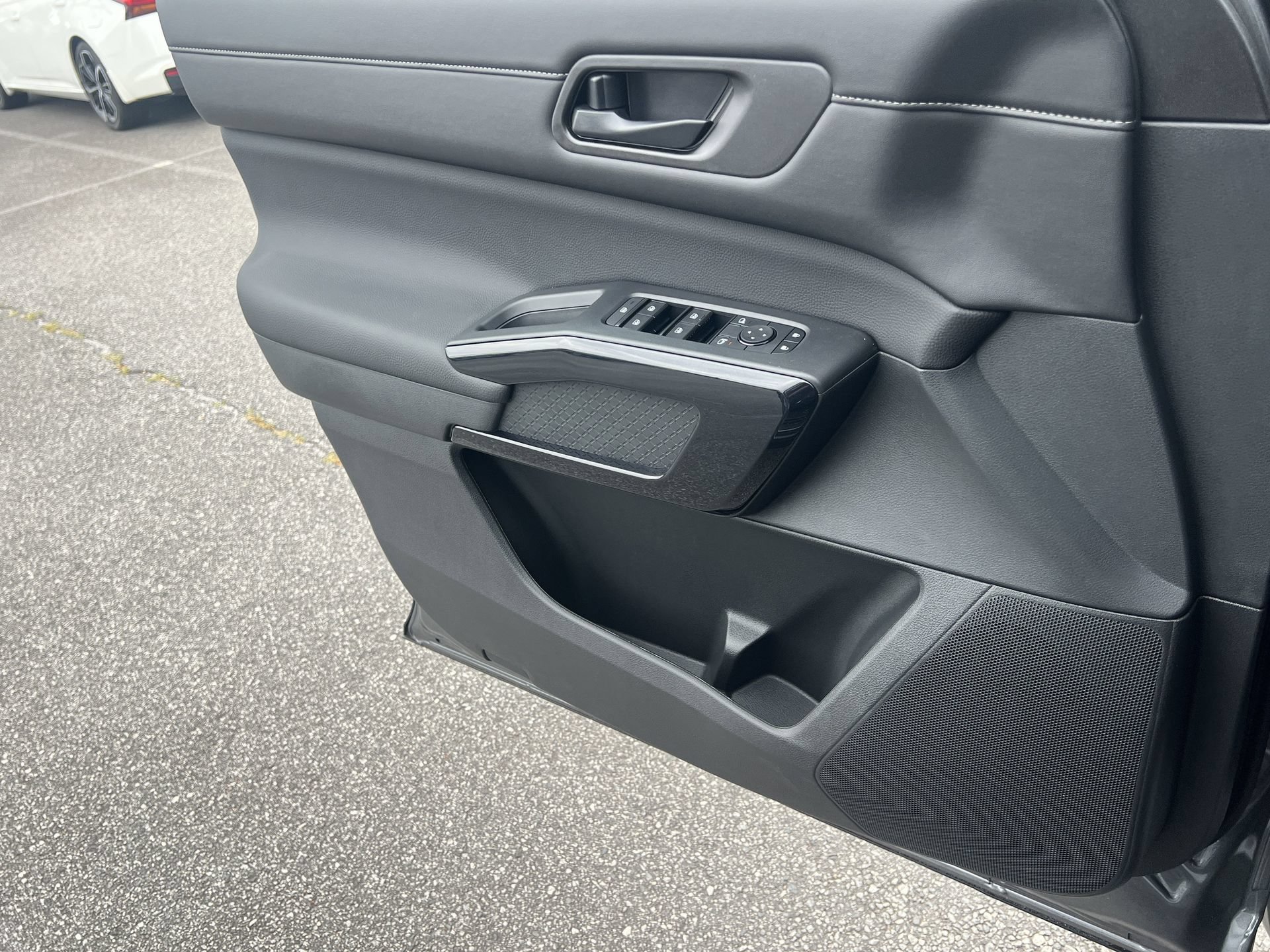 New 2026 Nissan Pathfinder SV AWD/4WD image 12