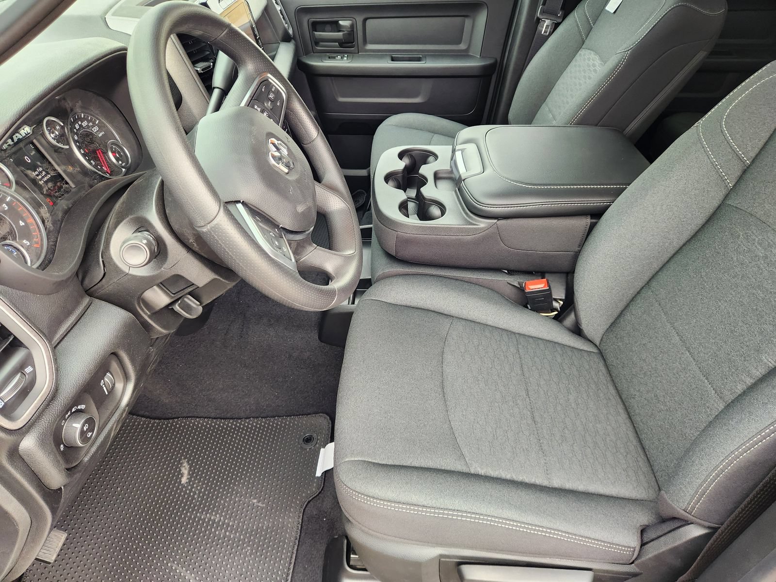New 2026 RAM 2500 Tradesman AWD/4WD image 12