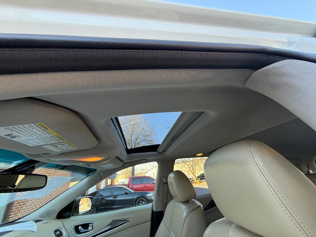 Used 2016 INFINITI QX60 AWD w/ Premium Plus Package image 30