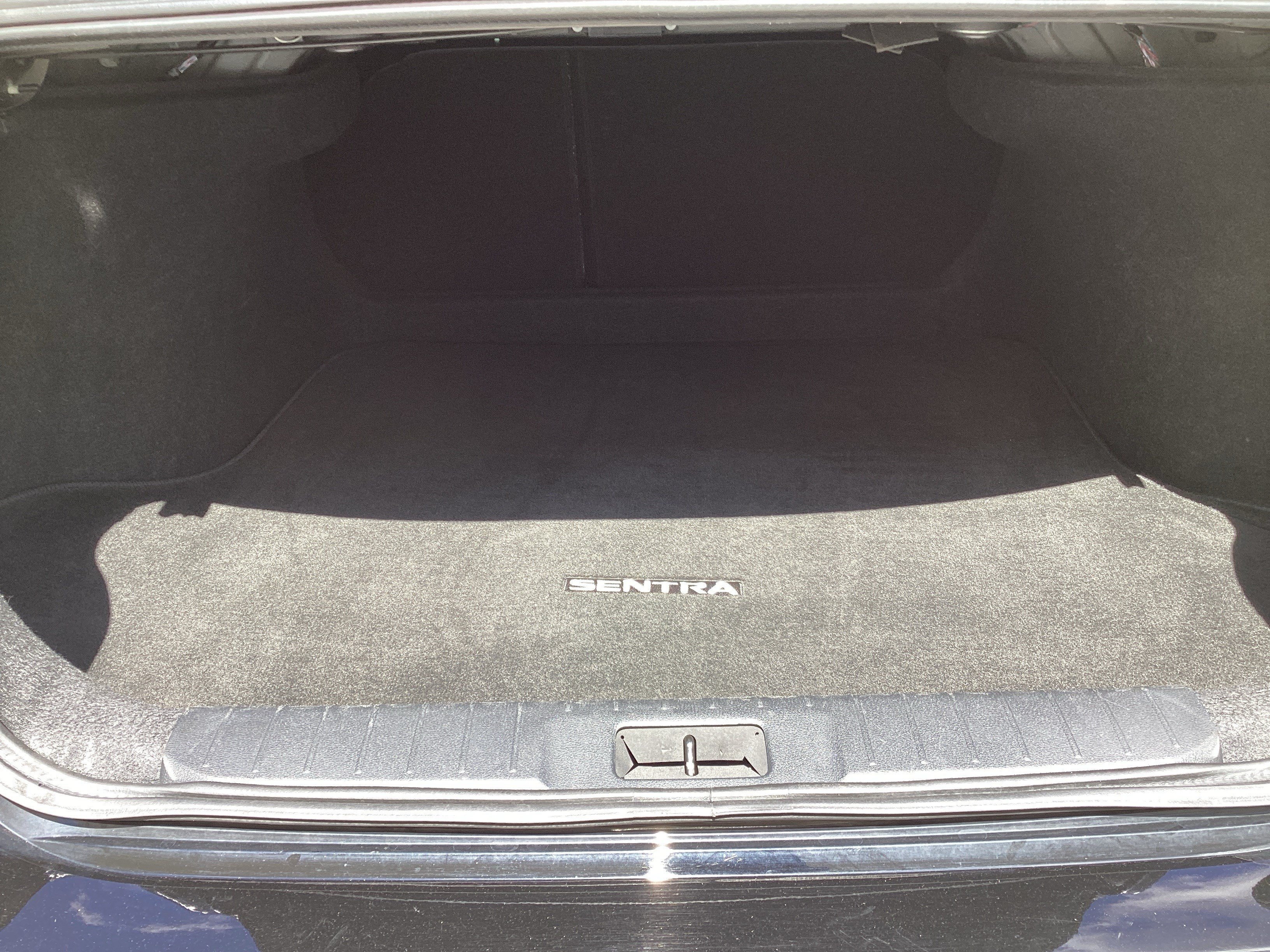 Used 2025 Nissan Sentra SV w/ All-Weather Package FWD image 33